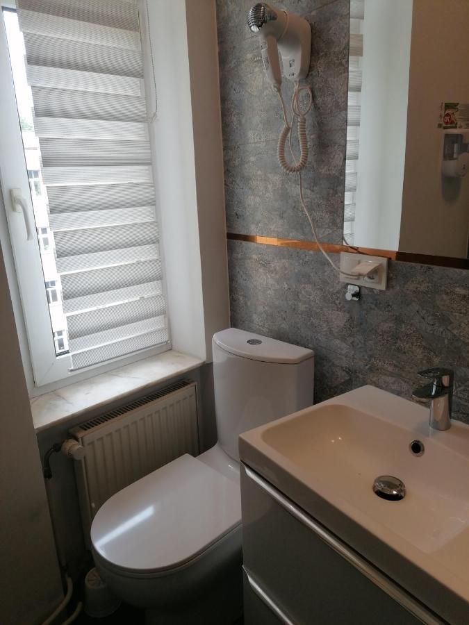 Hostel Tulip - Pokoj 7 Ze Wspolna Lazienka I Kuchnia Шчечин Екстериор снимка
