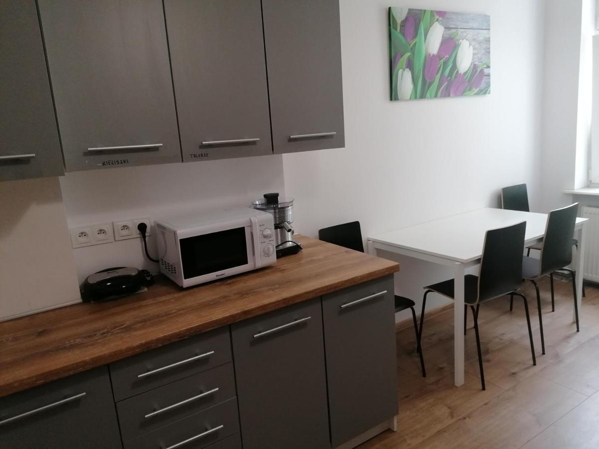 Hostel Tulip - Pokoj 7 Ze Wspolna Lazienka I Kuchnia Шчечин Екстериор снимка
